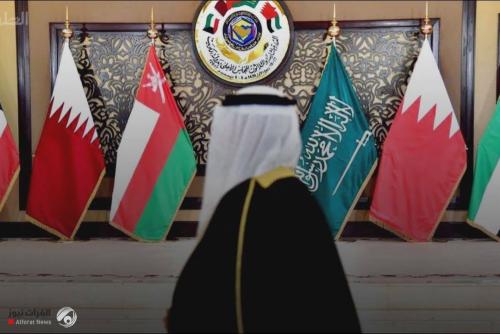 أمير الكويت يعلن التوصل الى "اتفاق نهائي" لحل الأزمة الخليجية