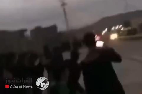 شاهد.. إطلاق النار لتفريق متظاهرين في السليمانية