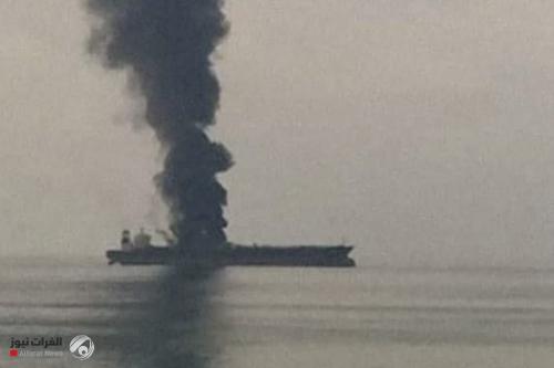 ناقلة نفط محملة بالبنزين تتعرض لإنفجار في ميناء جدة