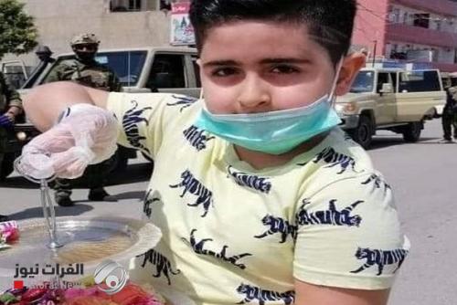 بالصور.. الملل يدفع طفلاً عراقياً لعمل غريب والشرطة تفاجئه