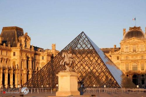 الموناليزا تستقبل زوارها.. باريس تعيد افتتاح متحف اللوفر