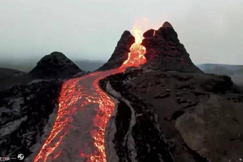 فيديو مذهل لبركان يثور لأول مرة منذ 6 الآف عام