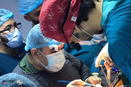 فريق طبي ينقذ طفلا مصاباً بإنفجار لغم في نينوى