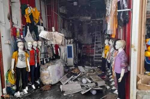 بالصور.. هذا ما حصل في سوق الحي في مدينة الصدر اليوم