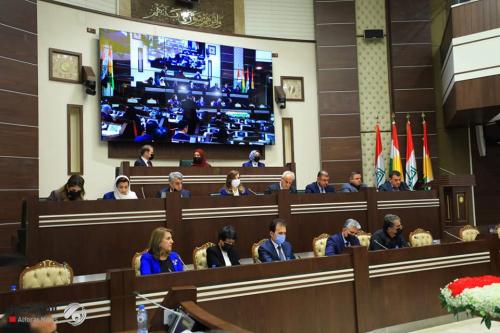 برلمان الإقليم يقدم "خارطة طريق" لتجاوز الأزمة المالية واستقطاع الرواتب