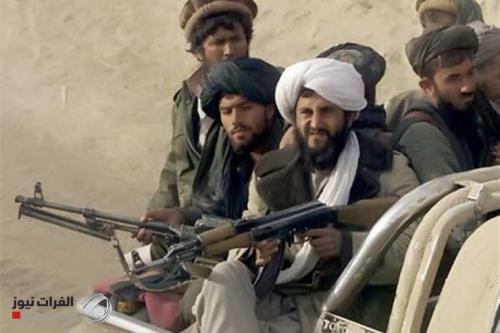 "سيعيدون الظلام".. طالبان تحظر حلق اللحى والهواتف في أفغانستان