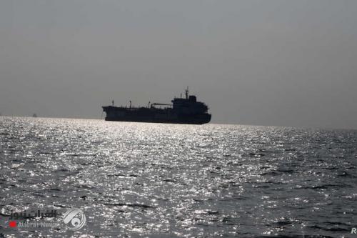 أمريكا تصادر شحنات وقود ايرانية في البحر.. وطهران تعلق