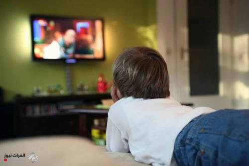 دراسة مثيرة للجدل تربط مشاهدة التلفاز بأعراض التوحد لدى الأطفال
