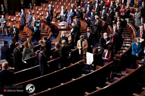 الكونغرس الأميركي يصوت لصالح عزل ترامب وبنس يرفض تفعيلها