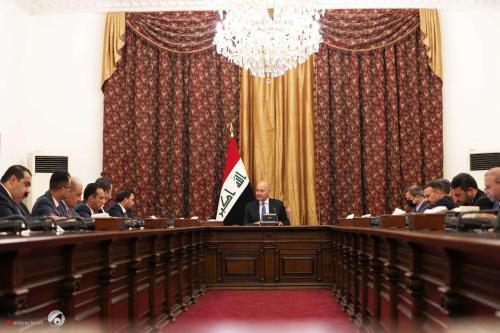 صالح يعقد اجتماعاً موسعاً حول مشروع قانون استرداد عائدات الفساد ويوضح أهميته
