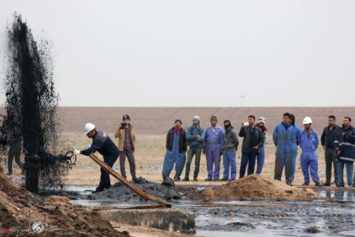 رويترز: شركات النفط الأجنبية تجلي موظفيها من العراق بعد اغتيال سليماني