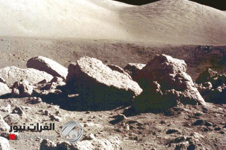 ناسا "راغبة" بشراء صخور من القمر!