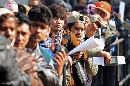 العمل تعلن منع دخول العمالة البنغالية وتكشف عدد العمال الأجانب غير الشرعيين