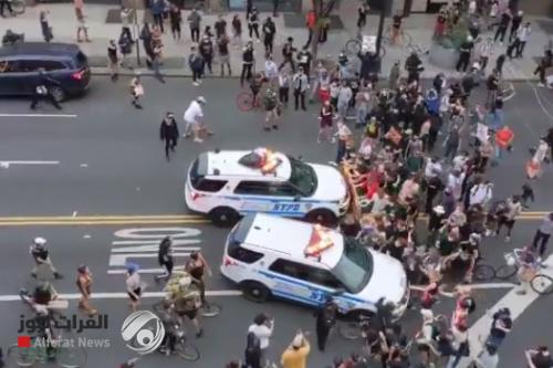 بالفيديو.. الشرطة الامريكية تدهس المتظاهرين