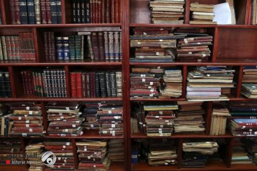 وزير الثقافة يوصي بالنهوض بعمل المكتبات العامة