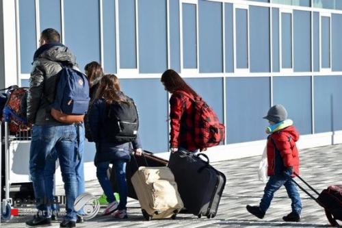 وزير الخارجية والهجرة اليوناني يبحثان دعم اللاجئين العراقيين