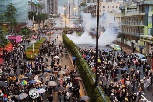 احتجاجات تعم هونغ كونغ في أول أيام العام الجديد