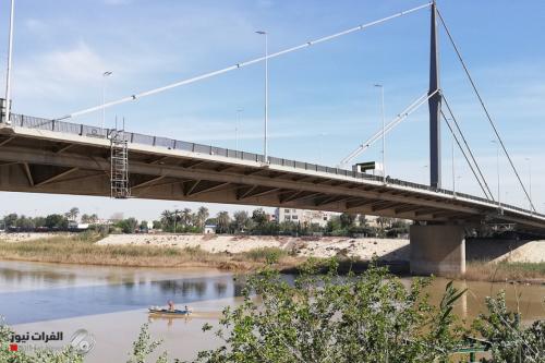 انقاذ شخص حاول الانتحار من أعلى جسر شمالي بغداد