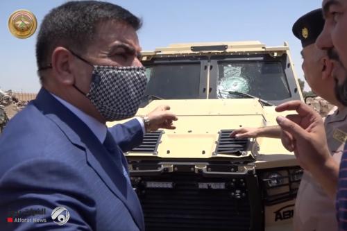 بالفيديو.. وزير الدفاع يشتري معدات حربية محلية ويحضر إختباراً خطيراً لمدرعة