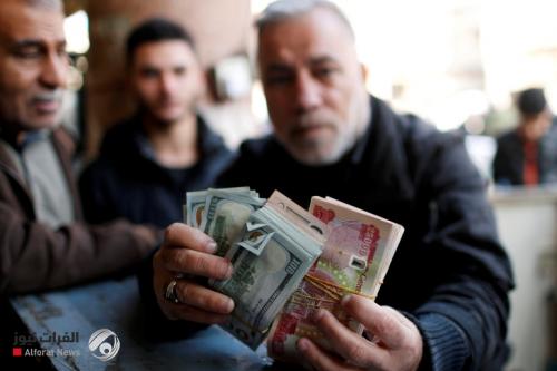 اقتصاد 2021.. الدولار يضنك العراقيين والخطر يهدد "الوظيفة المقدسة"