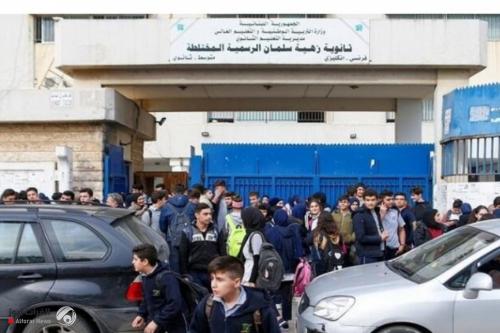 لبنان تغلق المدارس والجامعات خشية من انتشار كورونا