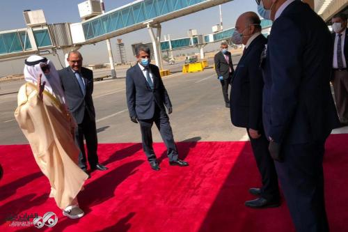 شاهد.. لحظة وصول وزير الخارجية الكويتي الى بغداد