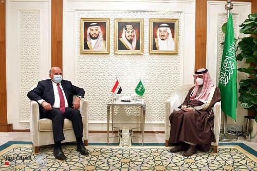 وزير الخارجية يوضح أسباب زيارته الى السعودية