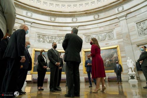 الكاظمي يلتقي رئيسة مجلس النواب الأمريكي نانسي بيلوسي في مبنى الكونغرس