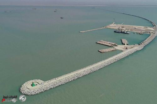 ميناء الفاو.. معدات كبيرة تدخل المشروع مع 200 خبير