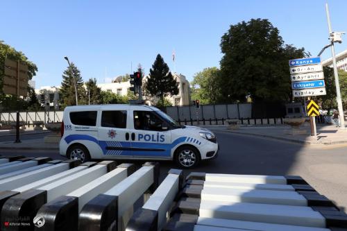 تركيا تطارد ٧٨ مدرسا وعسكريا بتهمة المعارضة