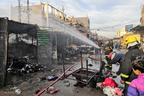 حريق يلتهم 12 كشكاً متجاوزاً في سوق بغداد الجديدة