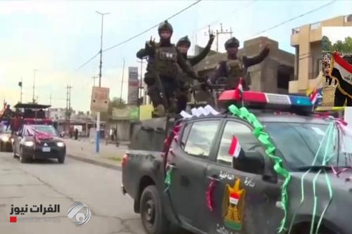 استعراض عسكري في الموصل بمناسبة النصر