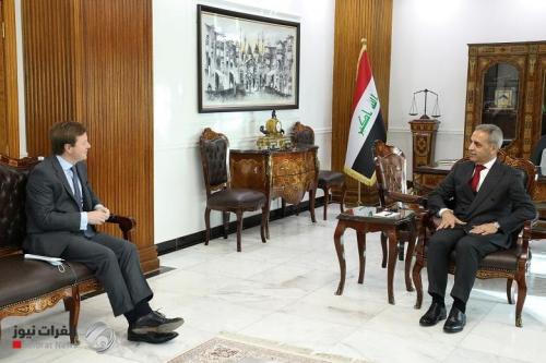 زيدان والسفير البريطاني في بغداد يبحثان ملف التسليم المتبادل للمتهمين