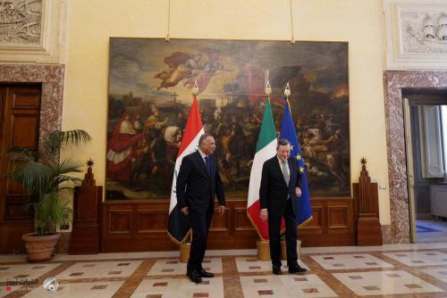 الكاظمي داعياً نظيره الإيطالي لزيارة بغداد: العراق راغب بتوسعة التعاون العسكري