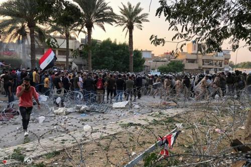 الصحة: استقبلنا 125 جريحا من القوات الامنية والمتظاهرين في بغداد اليوم