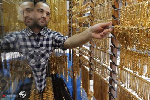 الأردنيون يبيعون ذهبهم وتجار يفسرون