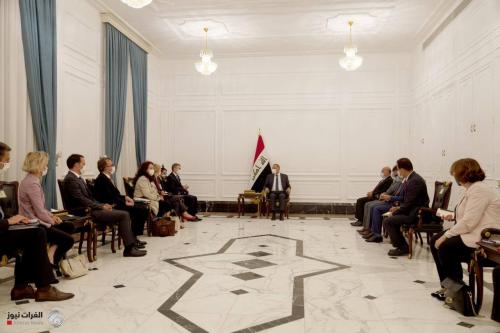 الكاظمي يبحث مع كاسيس التعاون المشترك بين العراق وسويسرا وملف النازحين