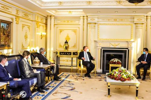 بارزاني لسفيري فرنسا والمانيا: حل الخلاف مع بغداد يخدم جميع العراقيين