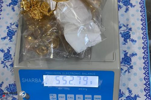 ضبط مسافر عراقي بحوزته كمية من الذهب لم تخضع للترسيم الكمركي في مطار النجف