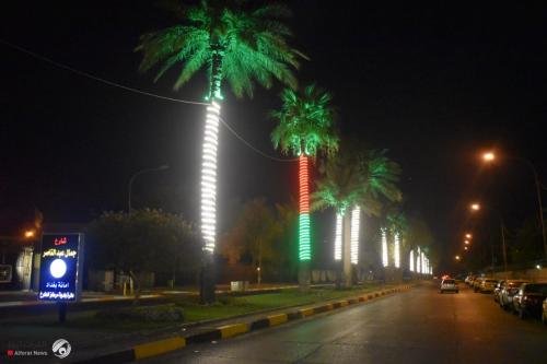 بالصور.. شارع وسط بغداد بعد الإنارة والتزيين