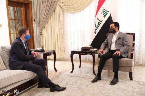 الحلبوسي والسفير البريطاني يبحثان الأزمة الاقتصادية وأهمية تنسيق الجهود لدعم الاقتصاد العراقي